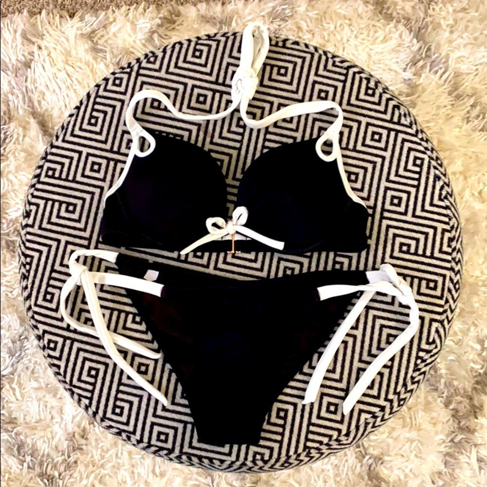 Victoria’s Secret push up bikini